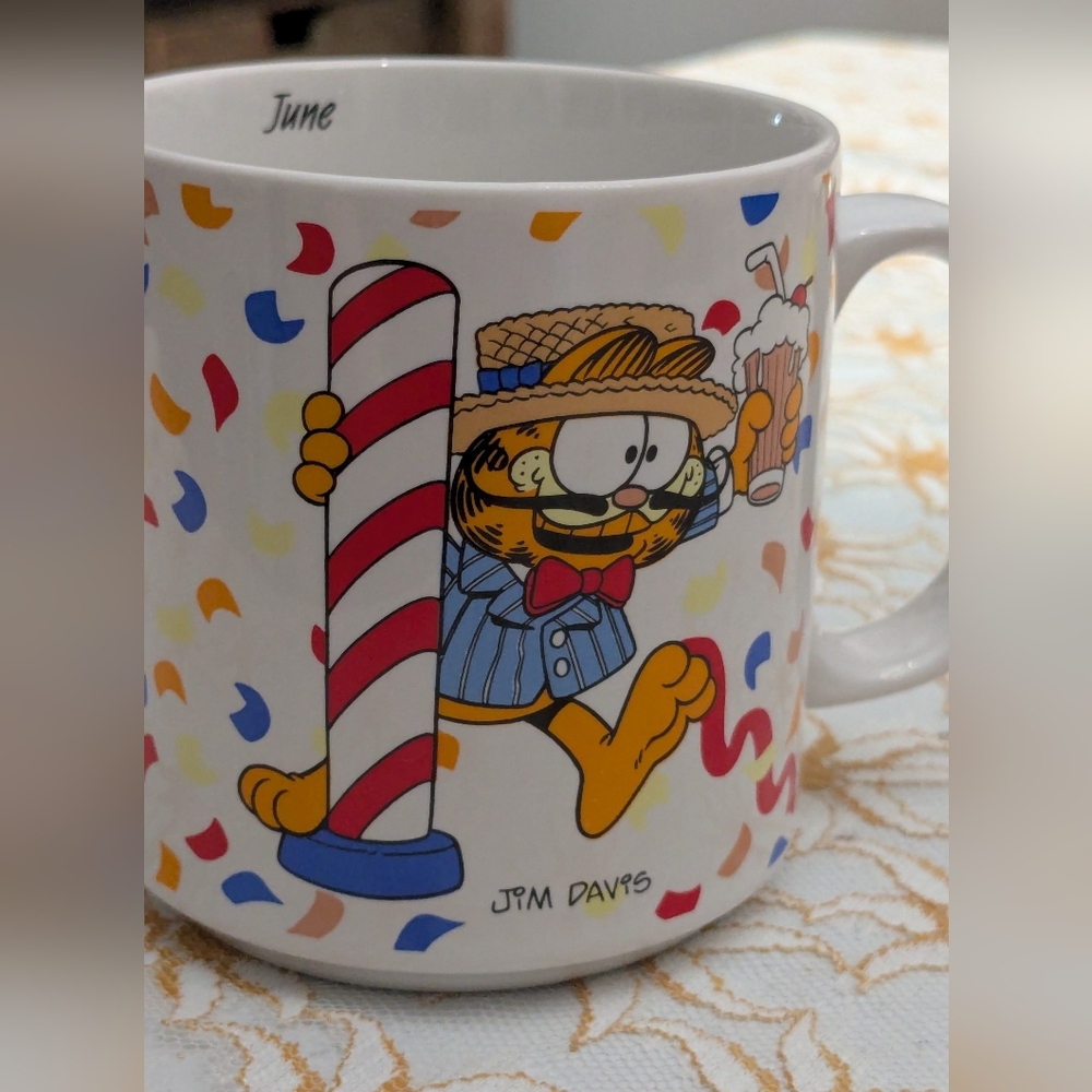 Vintage 1978 Garfield Happy Birthday June ceramic mug Jim Davis United
